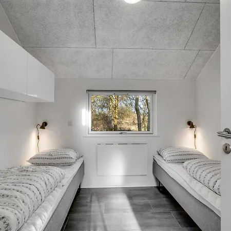 Srebrenka - 900m From The Sea By Interhome *